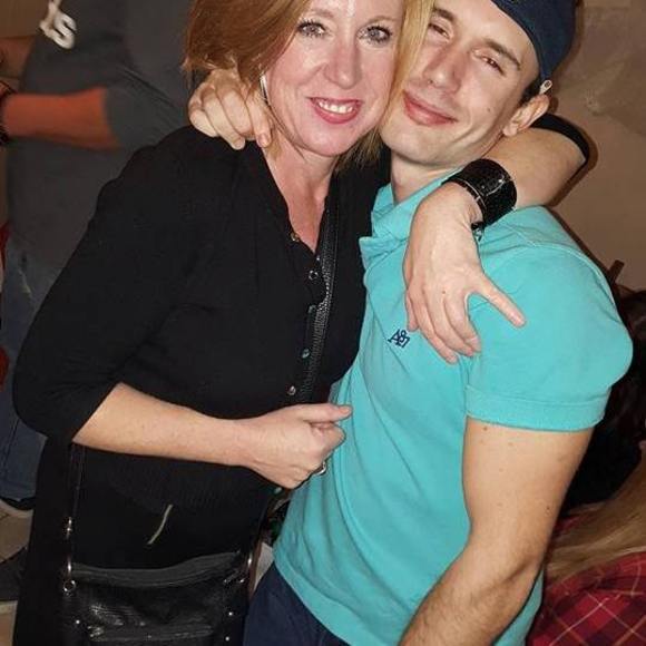 Meet your Posher, Kerry - Picture 1 of 1